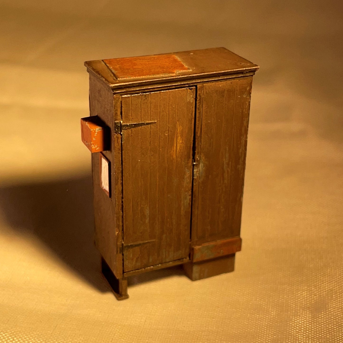7mm Scale Workshop Cupboard - Model Railway Furniture Item